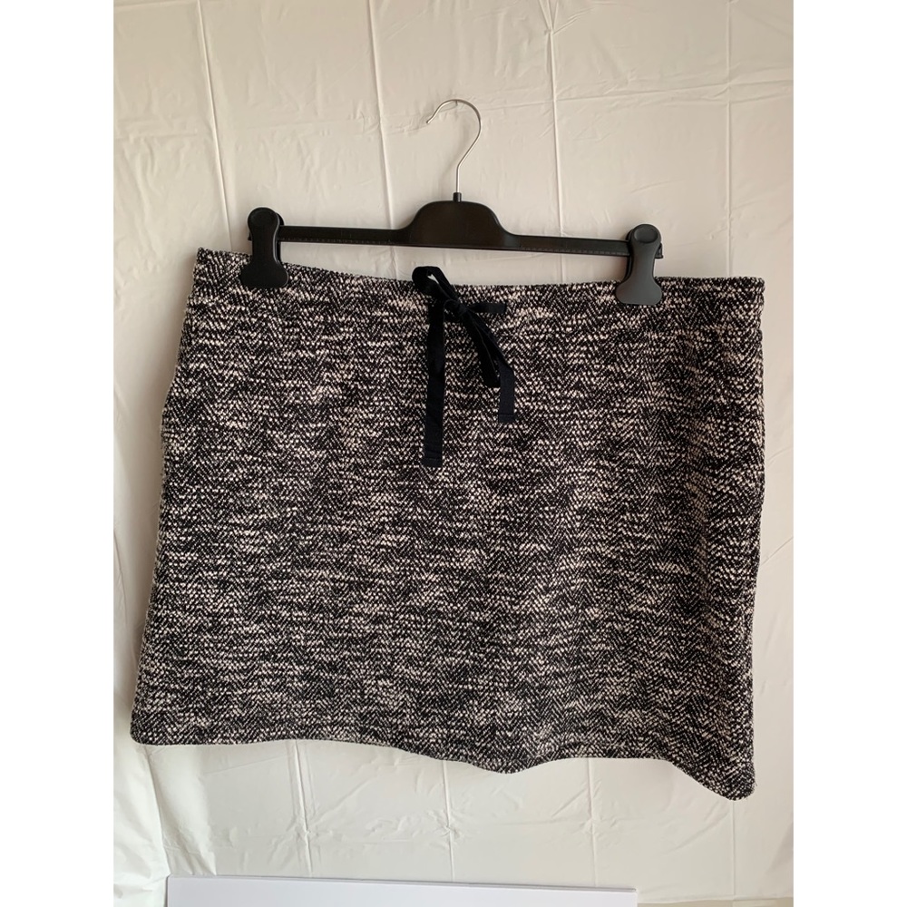 Loft Textured Jogger Skirt (Size 18)